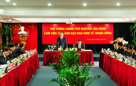 Vietnam persists with a socialist-oriented market economy - ảnh 1